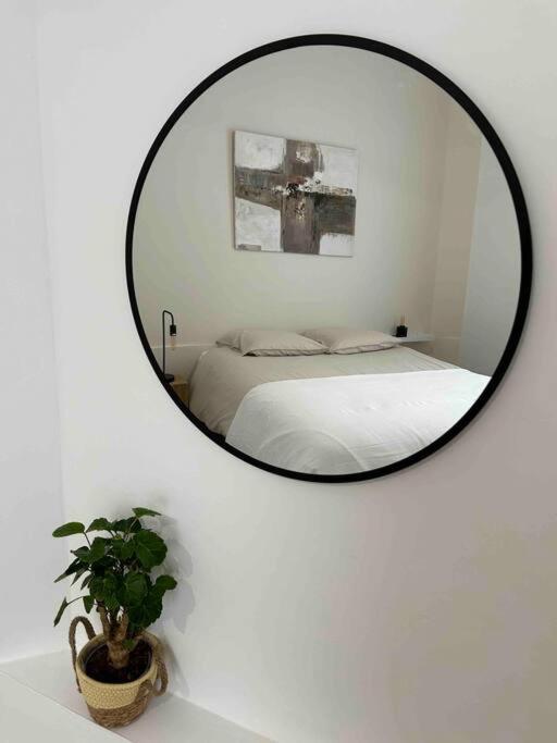 Le Meslier Apartment Еперне Екстериор снимка